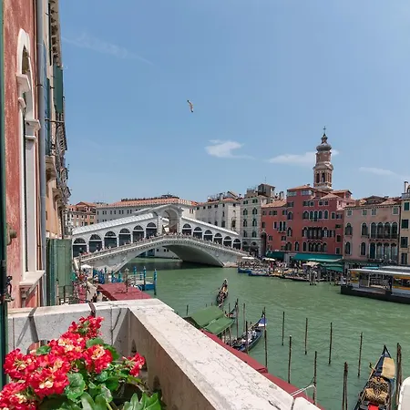 Grand Canal Terrace Apartmán *