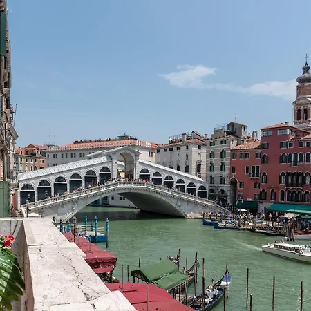 Grand Canal Terrace Benátky