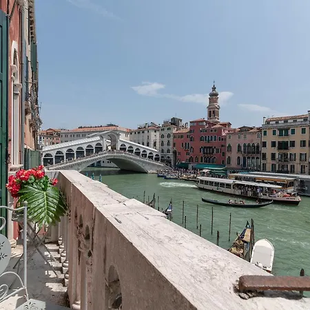 Grand Canal Terrace Benátky