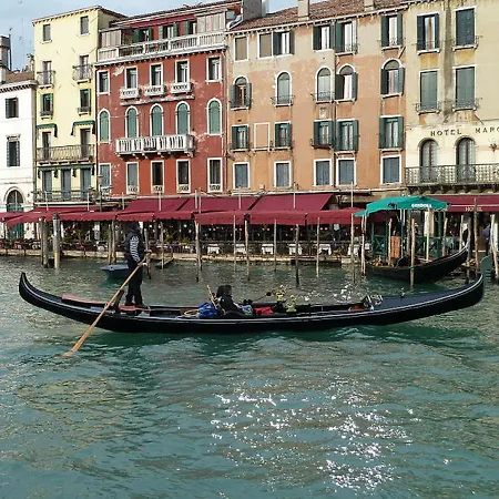Grand Canal Terrace Apartmán